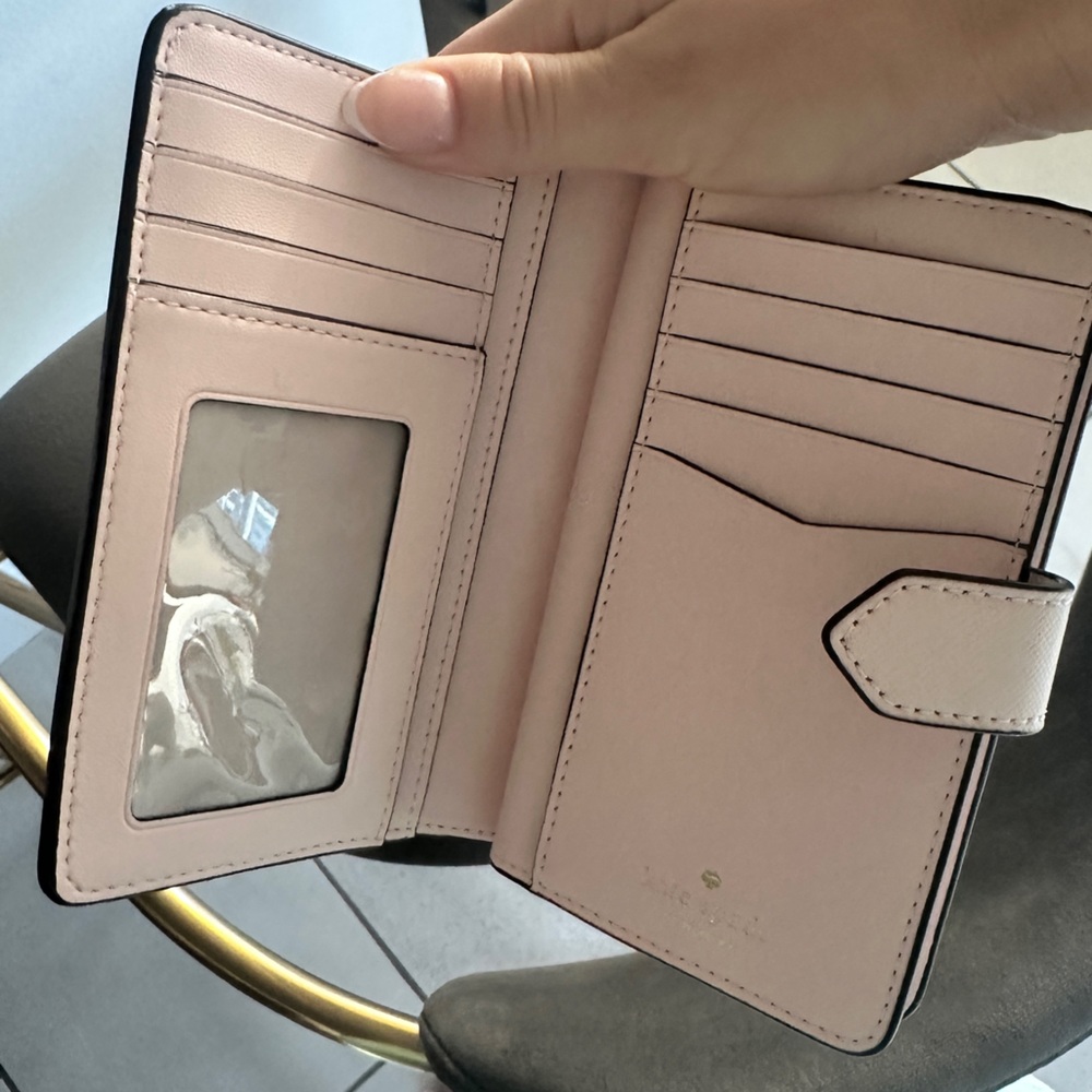 Kate Spade Wallet - Picture 2 of 2